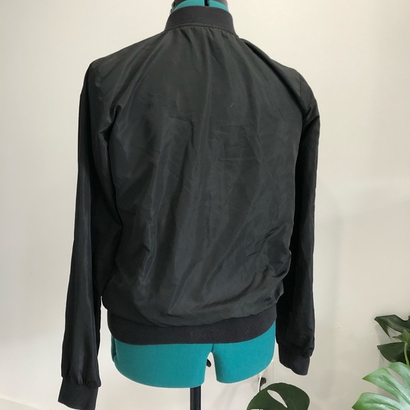 Brandy Melville Windbreaker bomber jacket - Picture 3 of 5